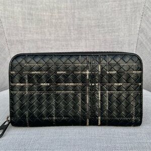 RARE BOTTEGA VENETA Anthracite Black Weave Intrecciato Zip Around Long Wallet
